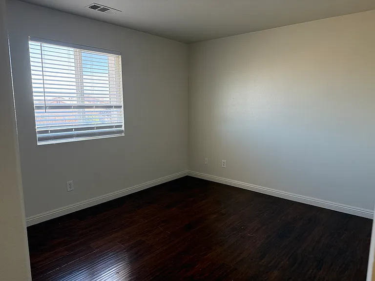 12445 Freeport Dr — Photo 15