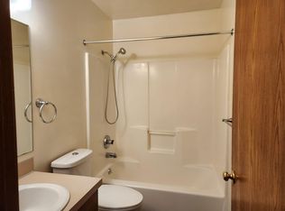 903 Cedar Run Ct NW, Grand Rapids, MI 49534