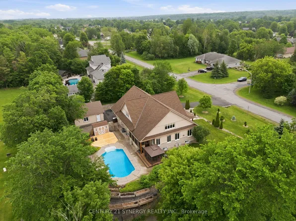 8279 Nova Lux Way, Ottawa, ON K0A 2P0