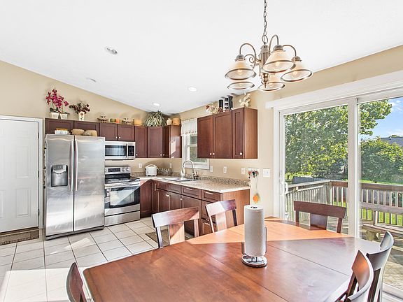 5th image of 3086 Daybreak Ln