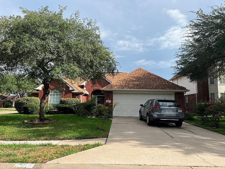 1st image of 18118 Flowering Oak Ct