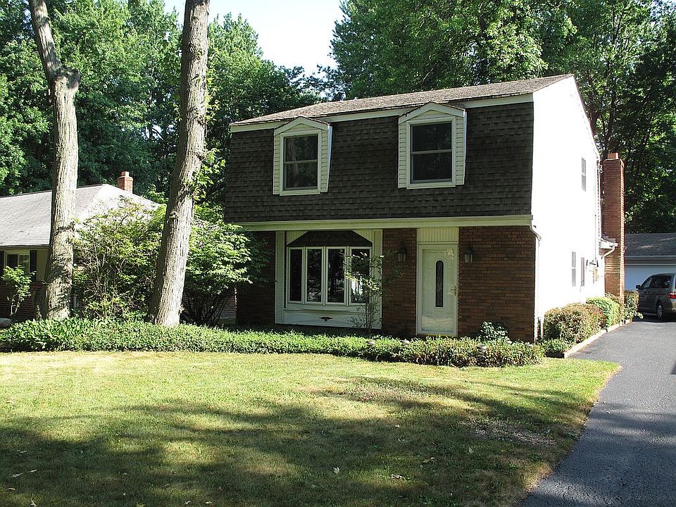 1st image of 29 Nokomis Dr