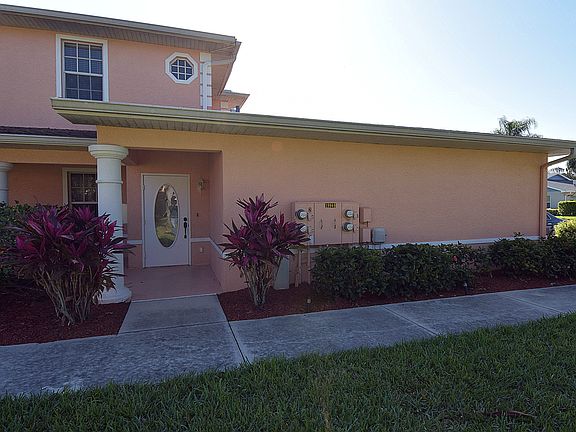 3rd image of 19949 Lake Vista Cir #16C