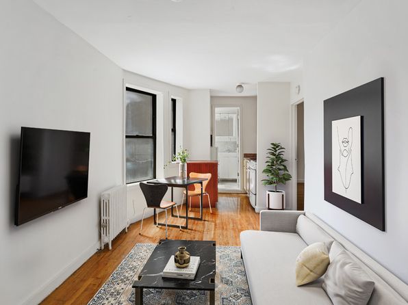 242 E 10th St APT 19
