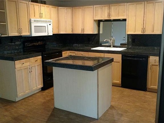 3rd image of 3935 E Eugie Ave