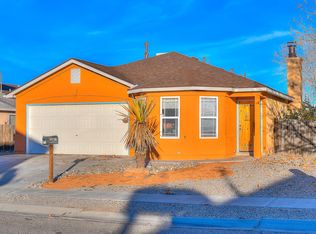 412 Crestview Dr SW, Albuquerque, NM 87105