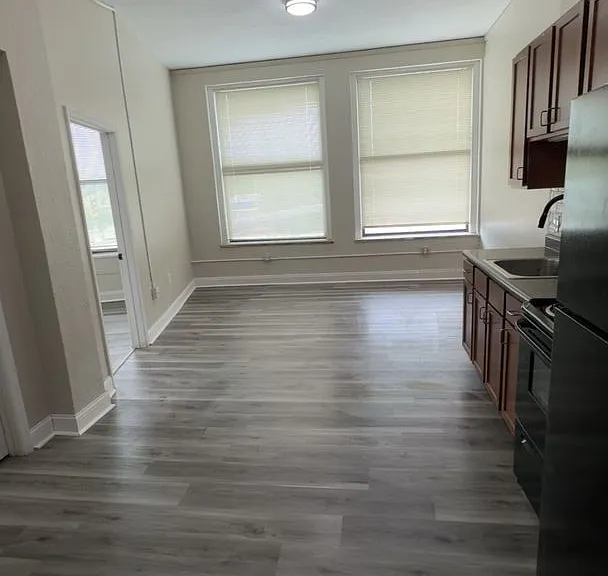 3548 S Grand Blvd #202 — Photo 4