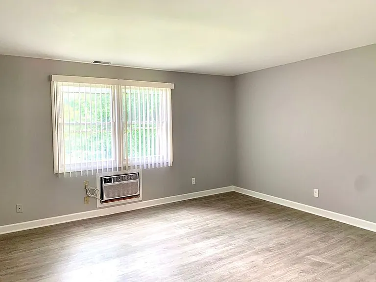 254 Mayfield Ave #B — Photo 5