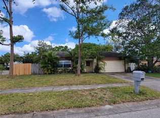 7049 124th Ter, Largo, FL 33773