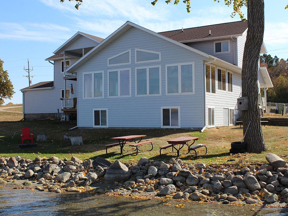 13476 446th Ave, Waubay, SD 57273 MLS 22628 Zillow