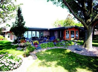 5663 Courtney Plummer Rd, Winneconne, WI 54986