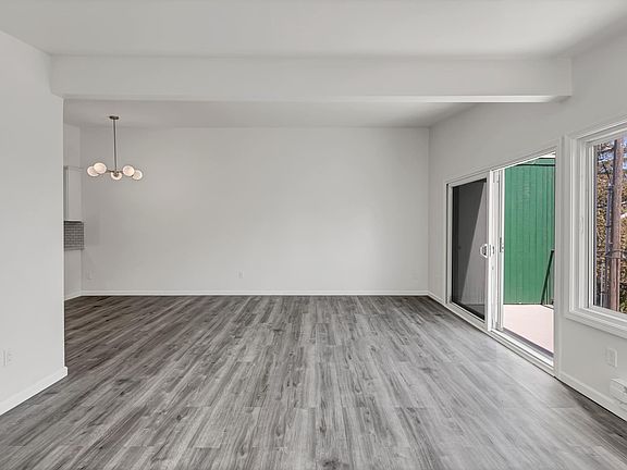 5th image of 10607 Des Moines Memorial Dr S APT 3
