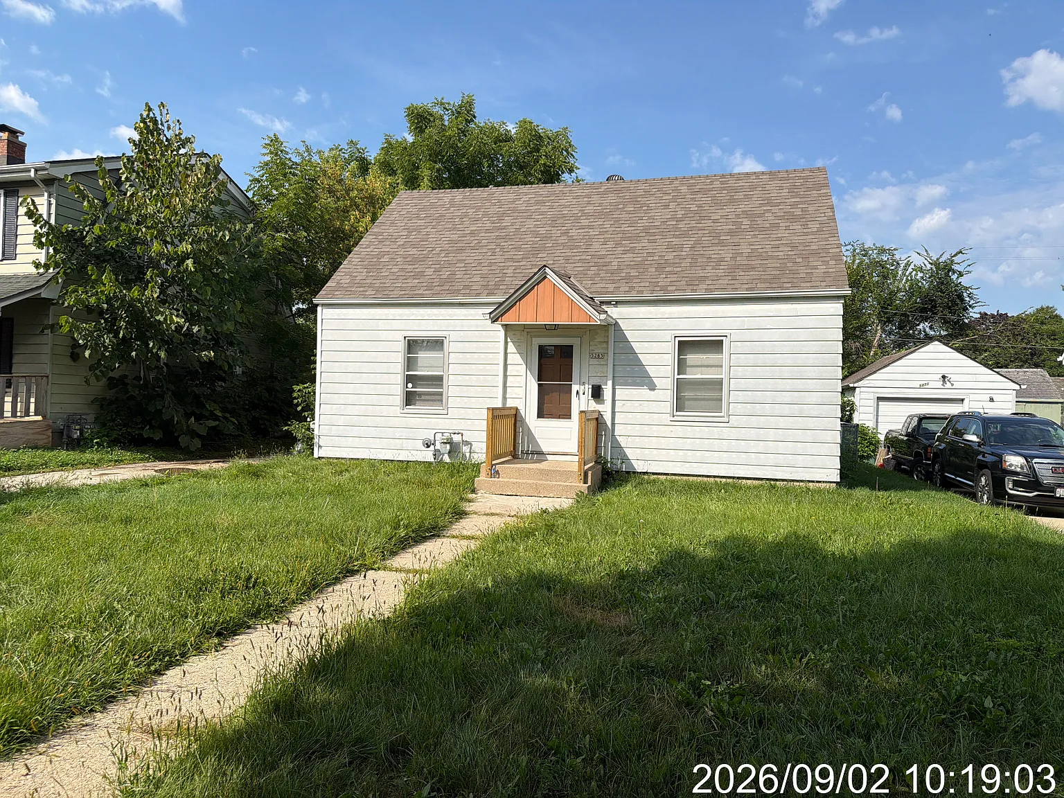 3 bed, 1042 sqft, $1,750 — Photo 1
