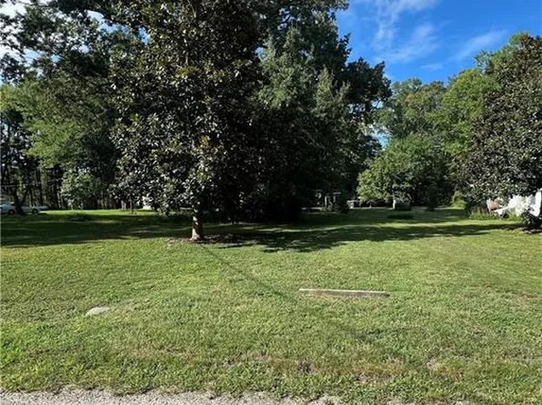 1464 N River Rd, Bohannon, VA 23021