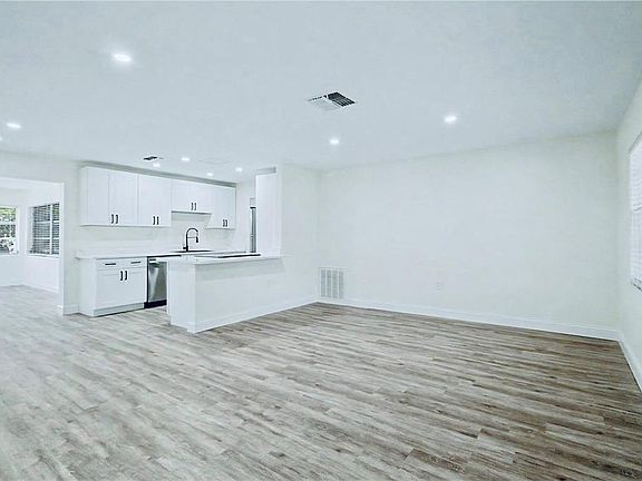 3rd image of 3 KANSAS STREET