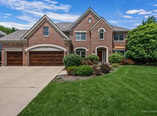 1105 Thoroughbred Cir, St Charles, IL 60174