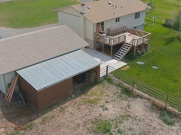 5th image of 40 Shamrock Ln