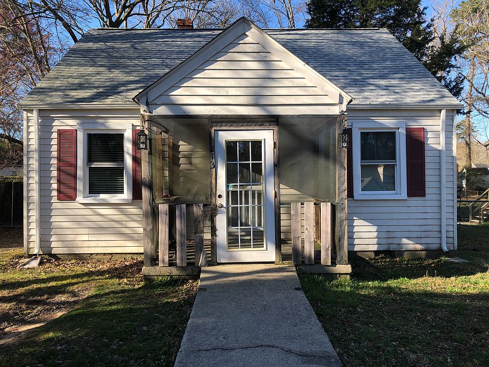 1st image of 213 Algiers Dr