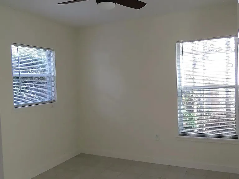 509 Highland Ave — Photo 11