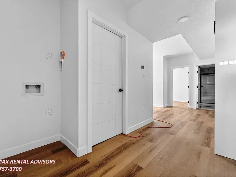 4836 11a Ave NW #BASEMENT — Photo 8