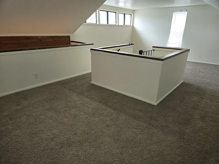 755 Emmons Ave — Photo 19