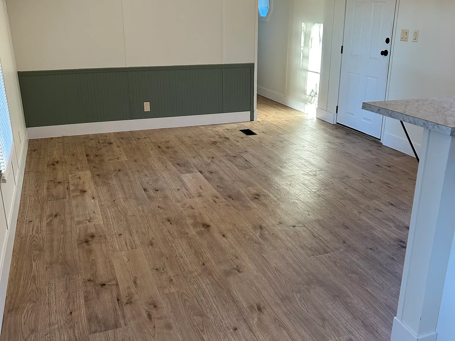 2 bed, 910 sqft, $1,275 — Photo 4