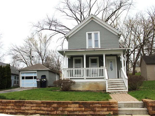 152 Jewett St, Elgin, IL 60123