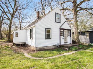 1818 Elwood Ave, South Bend, IN 46628