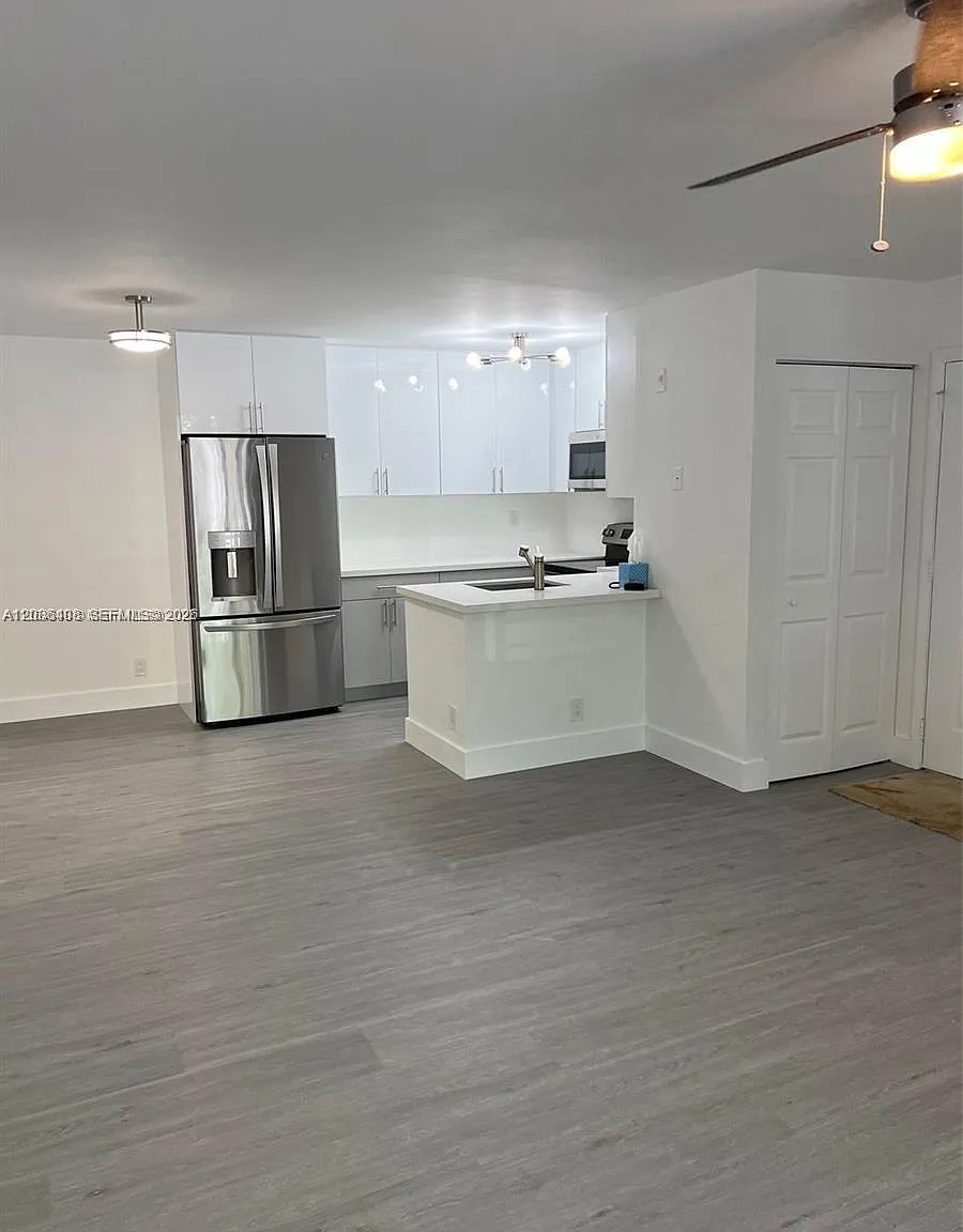 Coco Parc Condo — Photo 3