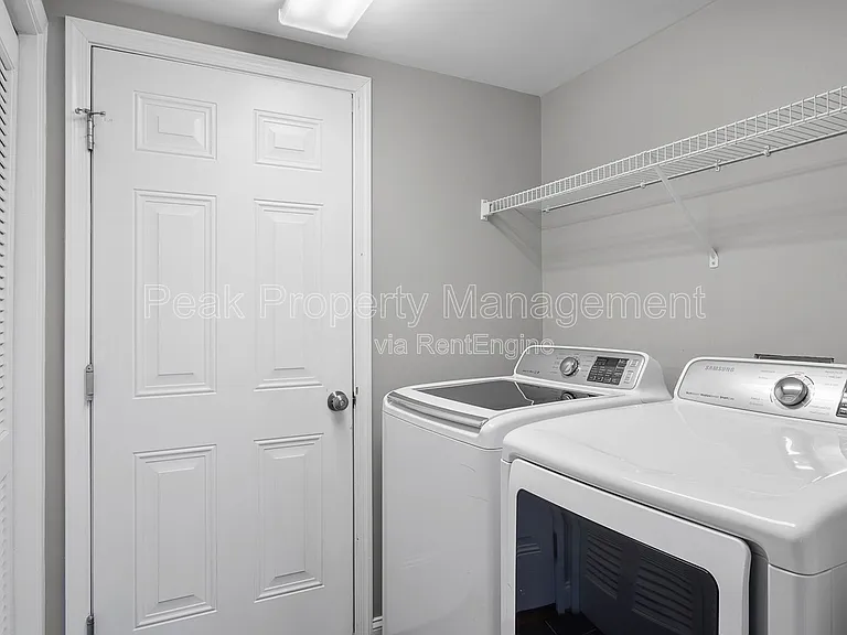 3823 Maher Mnr — Photo 11