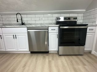 452 Mineral Spring Ave APT 3, Pawtucket, RI 02860