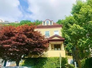 798 Undercliff Ave #1, Edgewater, NJ 07020