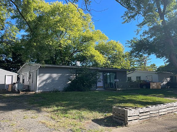 3rd image of 109 Galewood Dr