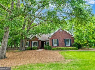 1090 Lane Creek Cir, Bishop, GA 30621