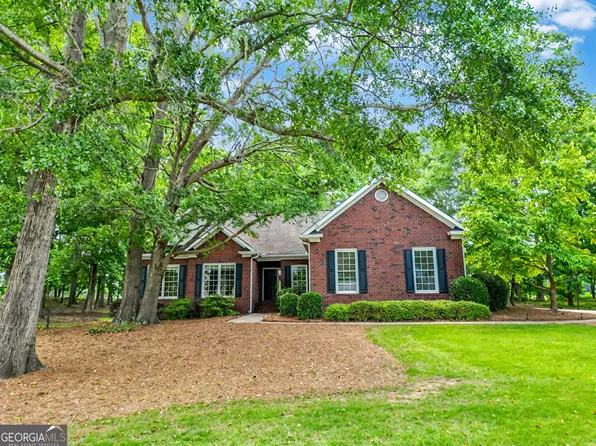 1090 Lane Creek Cir, Bishop, GA 30621