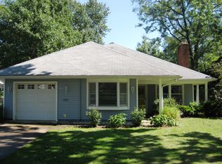 161 Parkwood Dr, Berea, OH