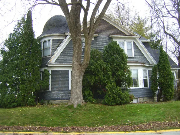 501 Madison Ave, Cascade, WI 53011