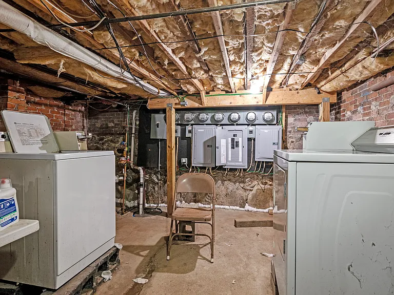 Basement/coin-op laundry