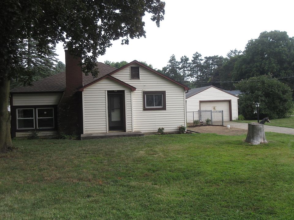 1st image of 68172 Shirley Ln