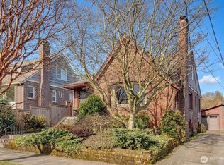 6752 9th Ave NW, Seattle, WA