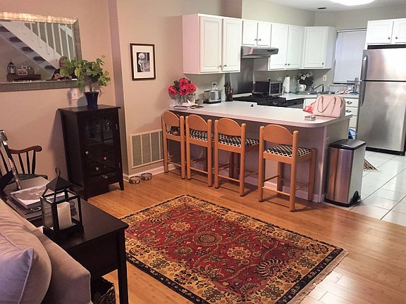 4th image of 133 Walton St APT 120