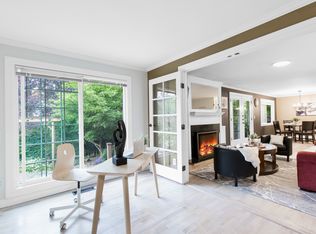 13 151st Pl SE, Bellevue, WA 98007