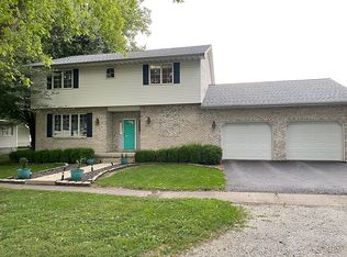 184 E Claremont St, Argenta, IL 62501