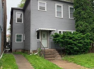 321 S 8th St, Burlington, IA 52601