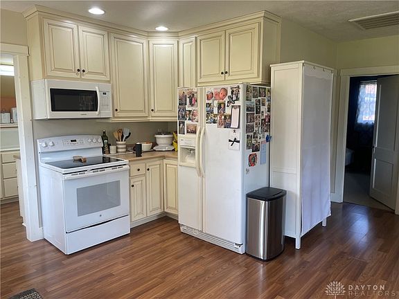 4th image of 9030 Painter Creek Arcanum Rd