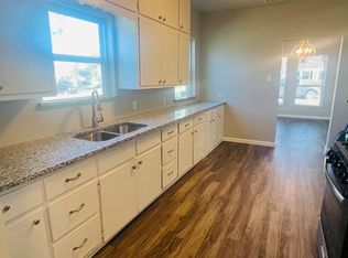 822 W Fischer St, Sherman, TX 75092
