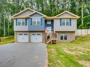 877 Cedar Branch Rd, Kingsport, TN 37660