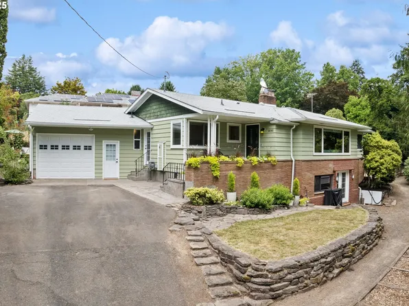 8195 SW Canyon Ln, Portland, OR 97225