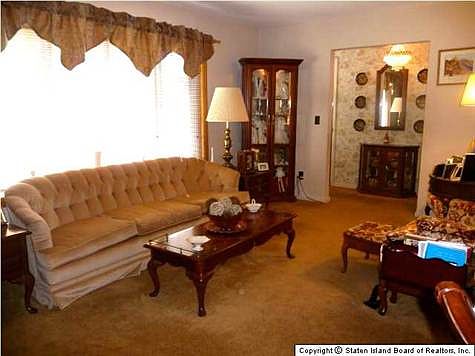 4th image of 491 Clifton Ave