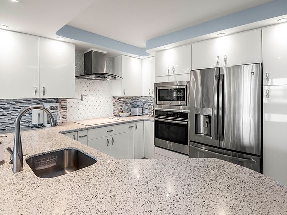 4th image of 3015 N Ocean Blvd APT 5E